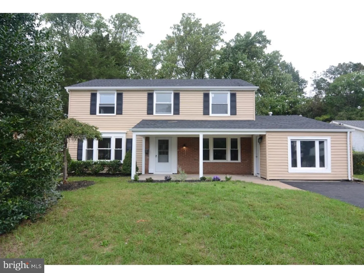 184 Pennypacker Dr photo 1