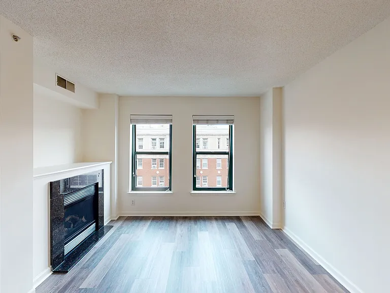 1301 Thomas Circle — Photo 68
