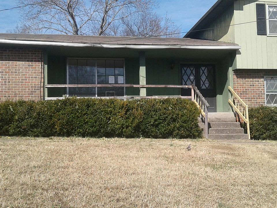 1st image of 505 Galesburg Ct