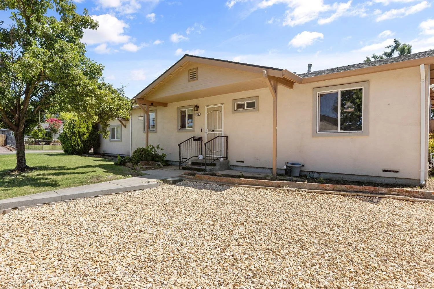 2354 52nd Ave photo 1
