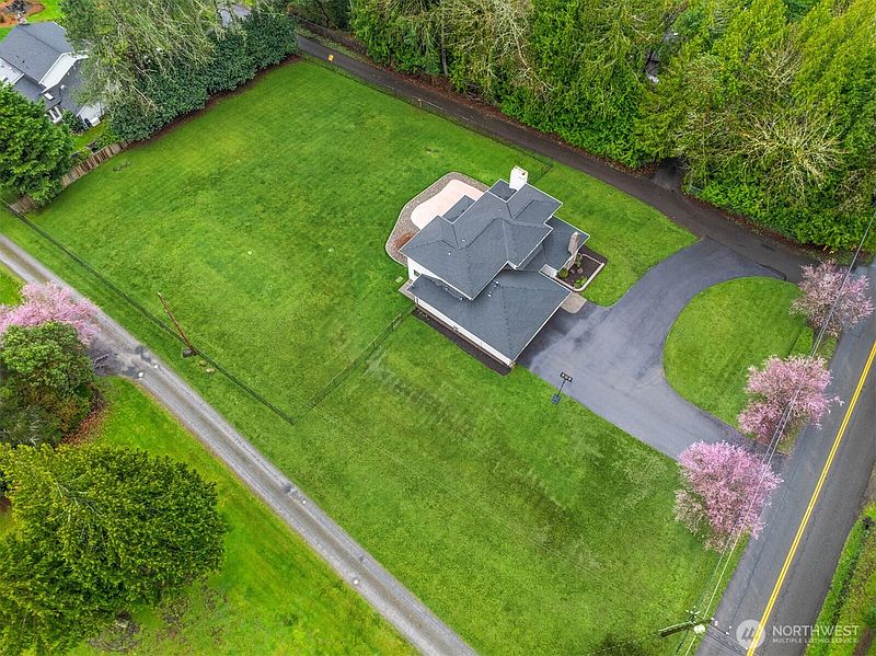 3rd image of 16005 NE 160th Street
