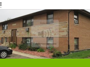 25450 S Blackberry Ln, Channahon, IL 60410