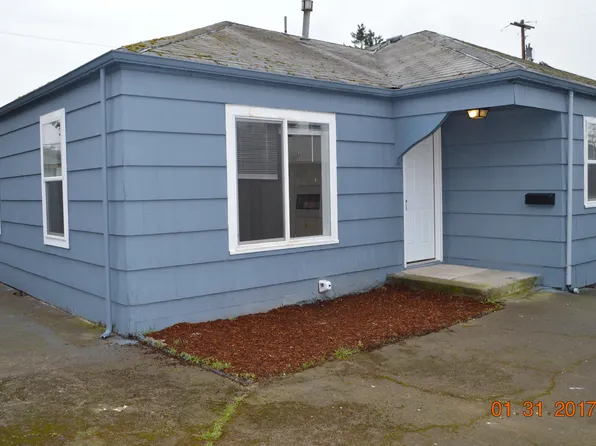 1453 Hiatt St, Lebanon, OR 97355