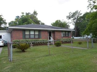 73 10th Ave, Chickasaw, AL 36611