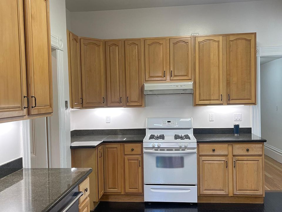 Spacious Kitchen