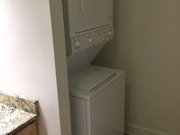5th image of 301 Goshen St APT 2D