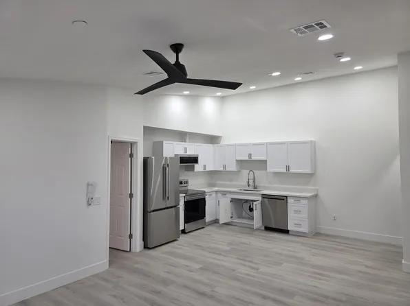 2943 E Beck Ln #4, Phoenix, AZ 85032