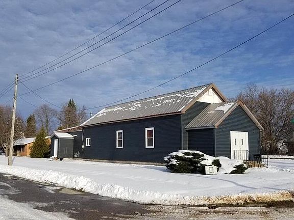 2nd image of 1001 Cedar St