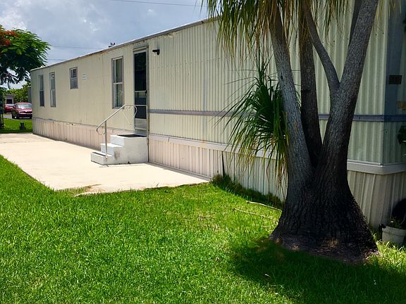 3rd image of 28501 SW 152nd Ave Lot 210