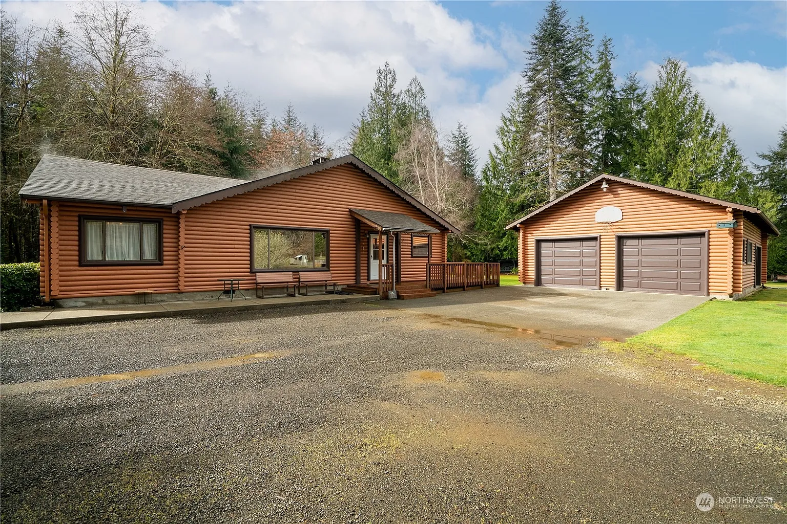 89 Evergreen Lane photo 1