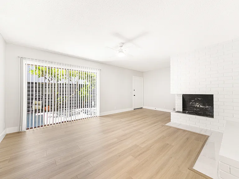 11126 Crenshaw Blvd #1 — Photo 5