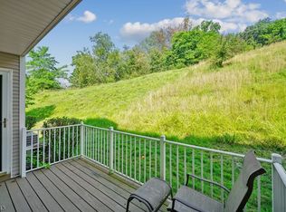 1084 Shadowlawn Dr #701, Green Brook, NJ 08812