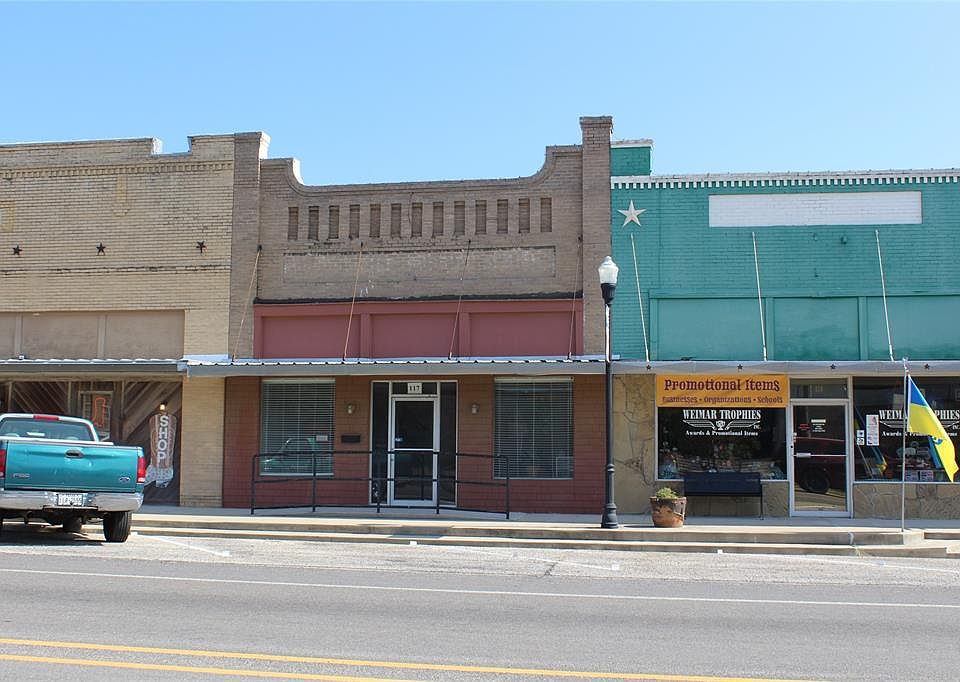 117 E Main St, Weimar, TX 78962 MLS 94054599 Zillow