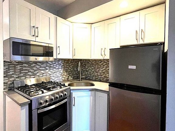 4th image of 2166 Frederick Douglass Blvd APT 4G