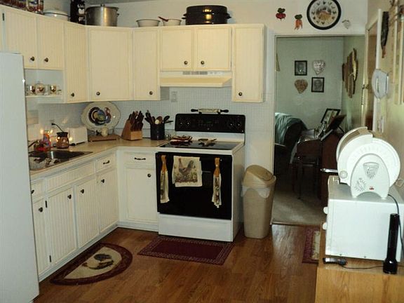 4th image of 5753 Lily Ln