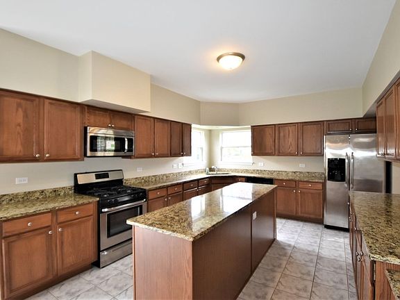 5th image of 2885 Shenandoah Dr
