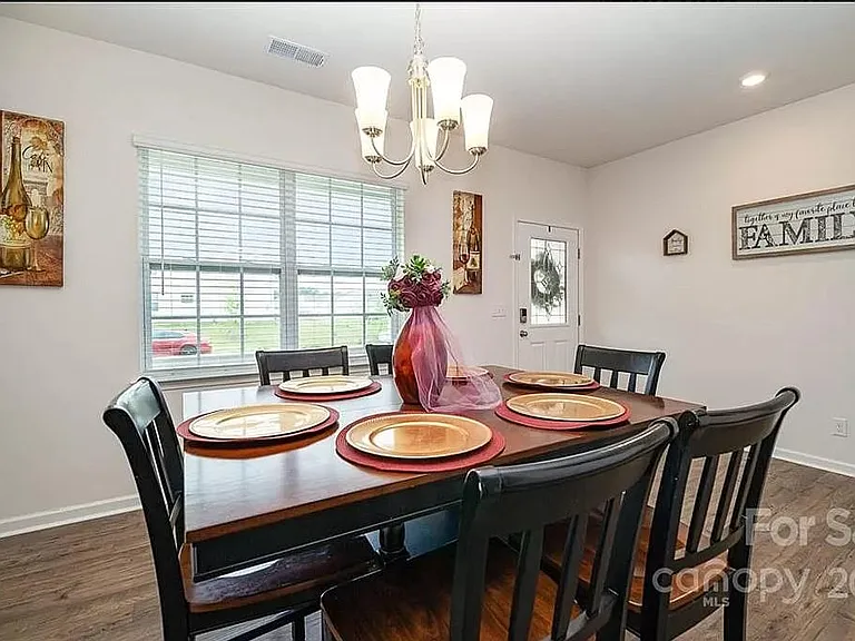 9807 Oak Barrel Ln — Photo 3