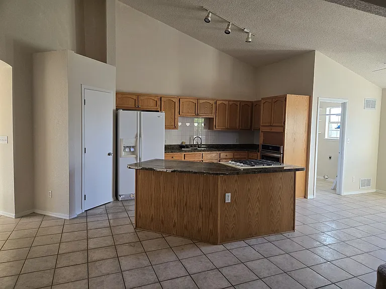 8513 Mercury St #A — Photo 2