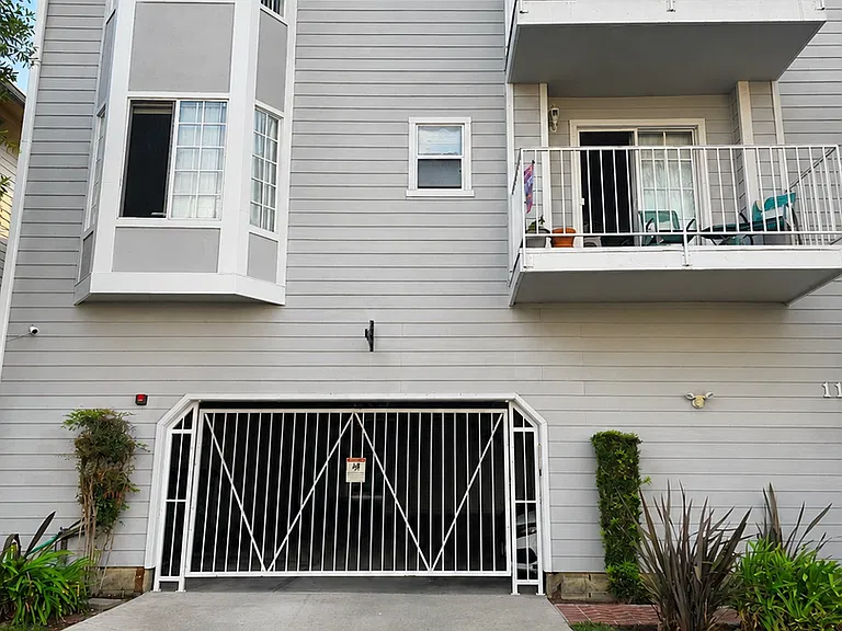 1133 Mira Mar Ave — Photo 23