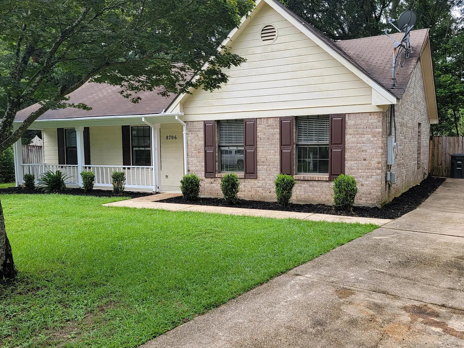 8706 Grove Cir — Photo 3