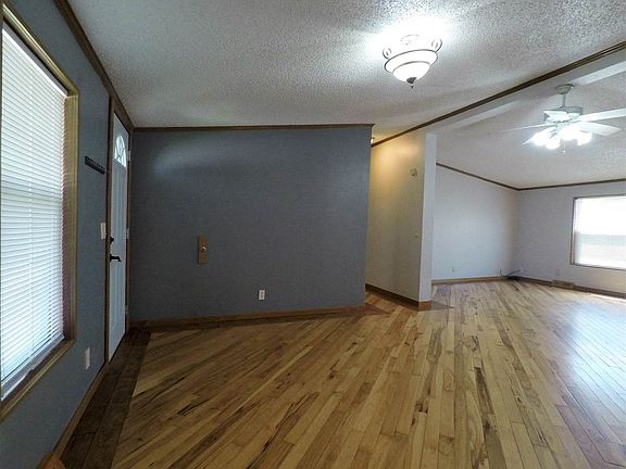 2nd image of 1342 Bridle Ln
