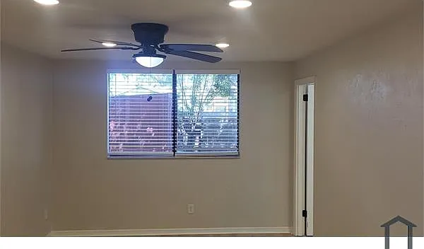 1219 Florence Ct — Photo 18