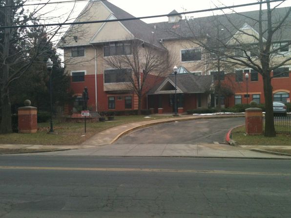 210 Washington Ave APT 209