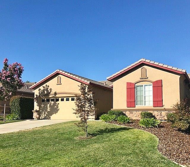 1st image of 431 Chaparral Dr