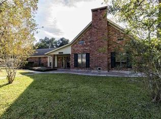 8624 Holmes Rd, Nederland, TX 77627