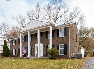 3916 Ashridge Dr, Brownsboro Farm, KY 40241