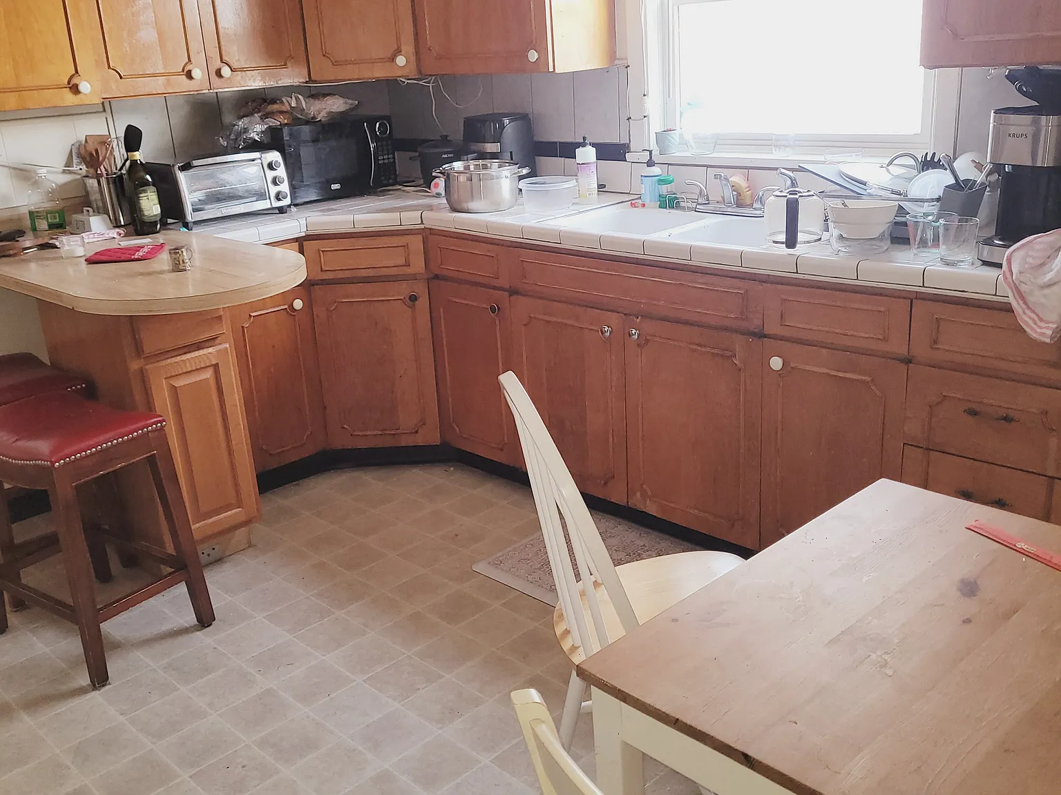 4 bed, 1400 sqft, $4,200 — Photo 2