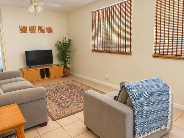 82-5942 Government Main Rd #B, Captain Cook, HI 96704