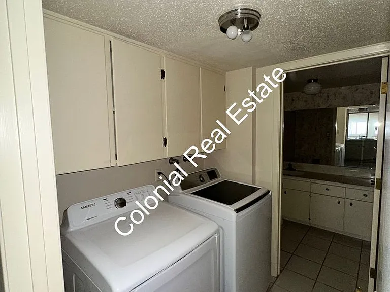 1281 Colonial Pkwy — Photo 17
