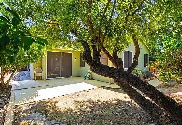 10052 Tittle Way — Photo 18
