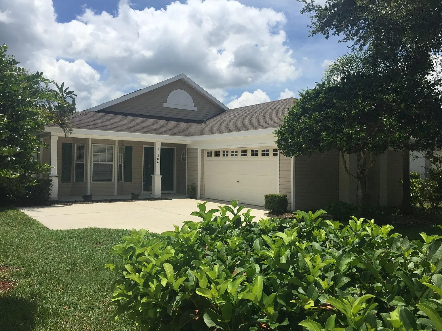 11308 Parkside Pl — Photo 2