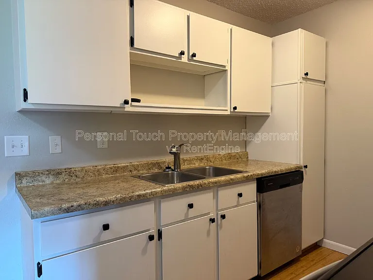 2119 2nd Ave E — Photo 12