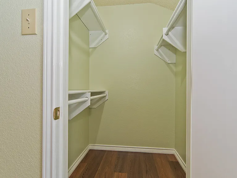 6014 Parkmeadow Dr — Photo 30