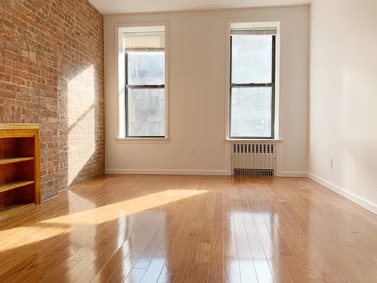 Rented by Compass | media 12