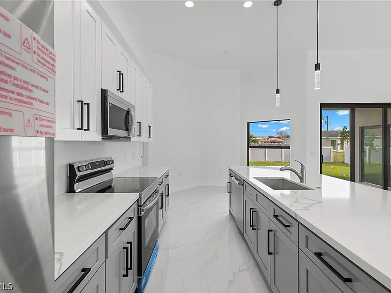 1413 NE 15th Terrace Cpe — Photo 11