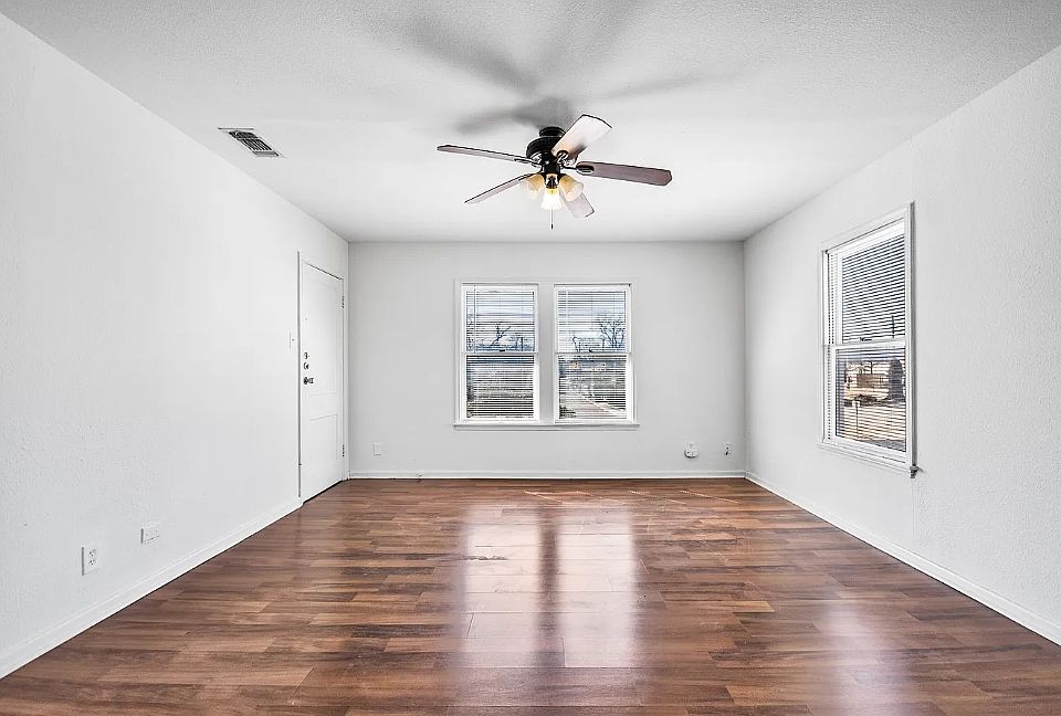 1st image of 203 Eleanor Ave #203