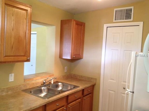3rd image of 540 N Sparkman Ave