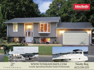 1701 Avocet Ln, Mound, MN 55364