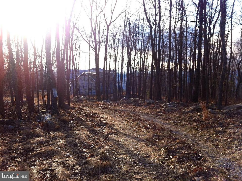 1st image of 680 Eagles Nest Ln