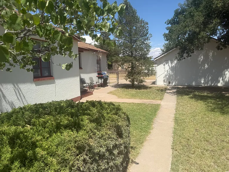 315 W Hermosa Dr — Photo 9