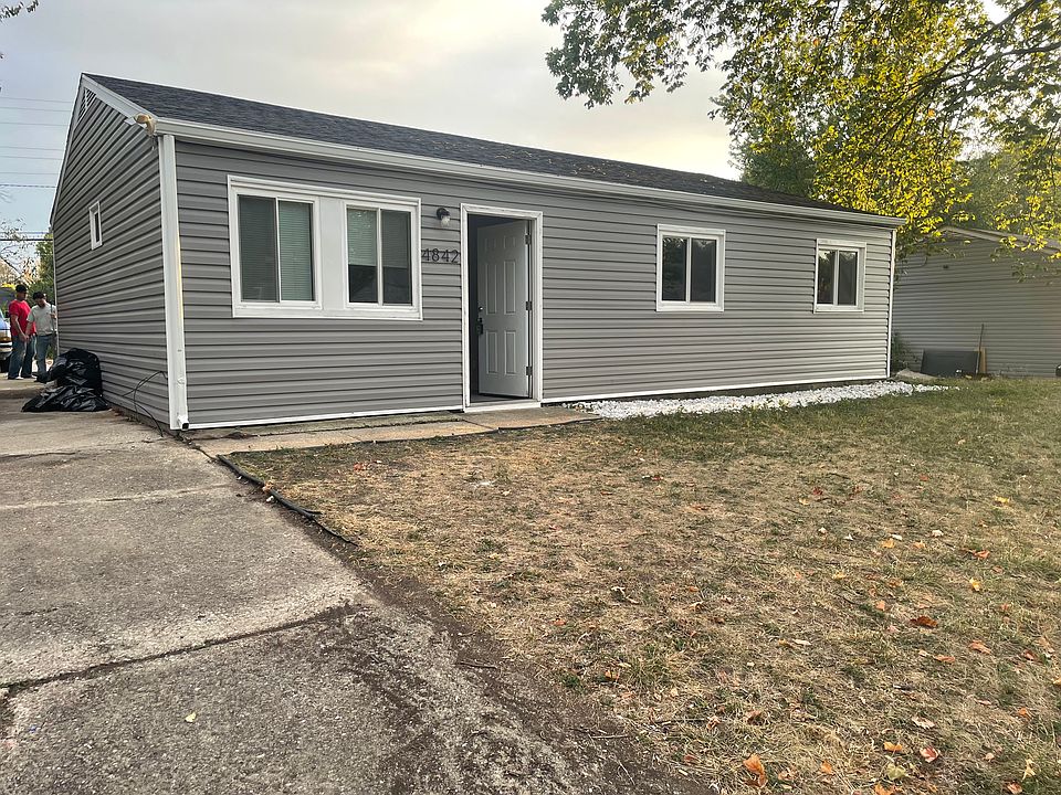 1st image of 4842 Ericson Ave