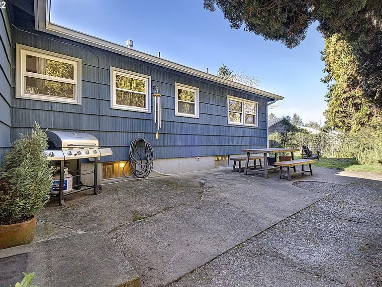 5611 NE Skidmore St — Photo 26