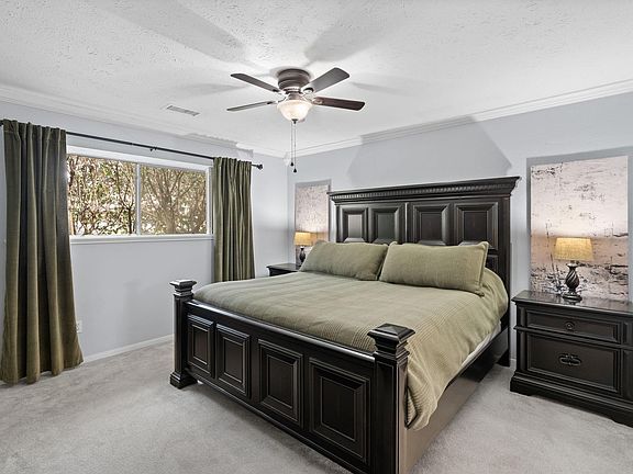 3rd image of 21407 Park Mount Drive