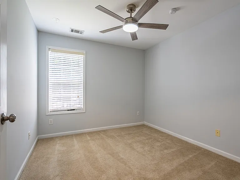 140 Galecrest Dr — Photo 19