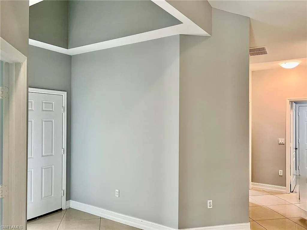 Building Photo - 8153 Sanctuary Dr #2