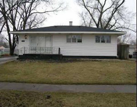 1st image of 22436 Yates Ave
